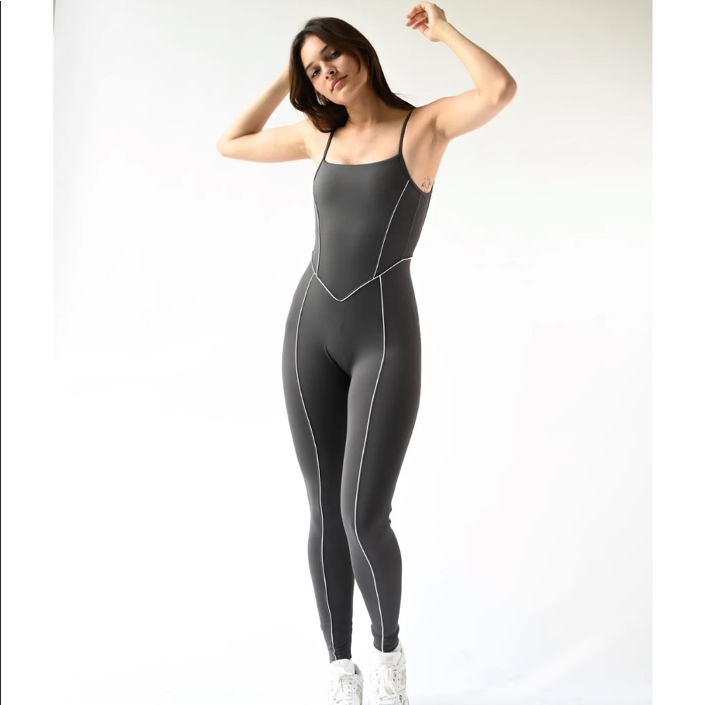 NWT Yellow The Label Billie Bodysuit in charcoal